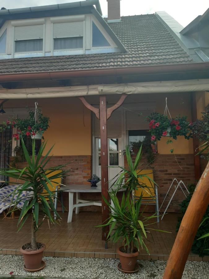 Boglarka Apartman 久洛 外观 照片