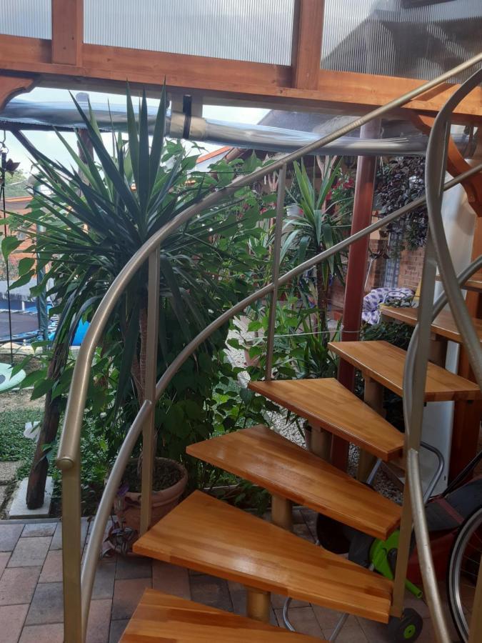 Boglarka Apartman 久洛 外观 照片